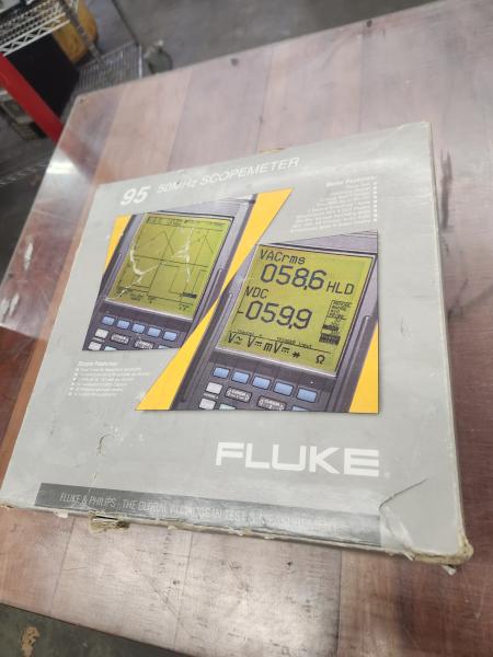 1 Used Fluke 95 50MHz Scopemeter