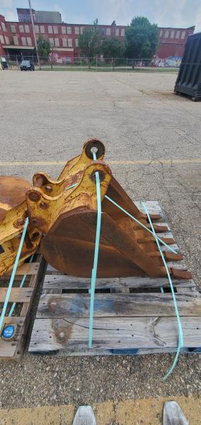 Used 24" Excavation Bucket