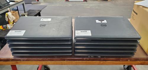 Lot of 12 Dell Precision 7710 Laptops. - Image 2