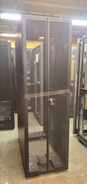 HP Server Cabinet, 23"x48". Missing Rear Door, No Keys.