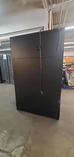 Hitachi Server Cabinet- 23"x48",  Contains 8 Hitachi HU-SVM, 1 Legrand 41739-01. No Keys. - Image 3