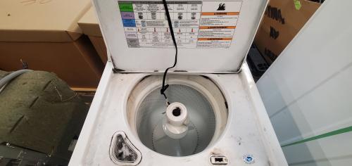 Whirlpool Electric Washing Machine. Unknown working condition. - Image 2