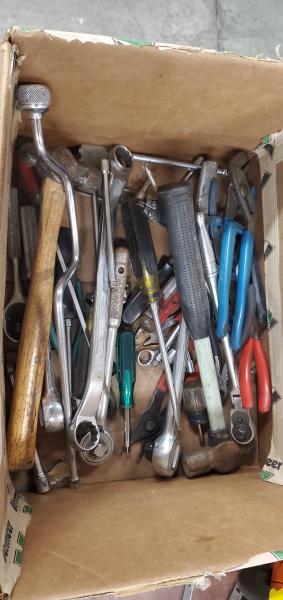 Box of Hand Tools. - Image 1