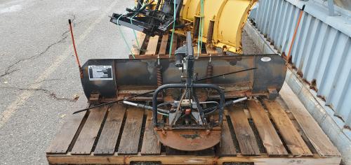 Used Kubota Snow Plow. No Model #. - Image 2