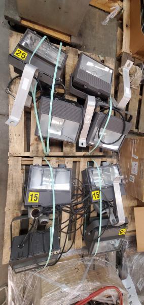 Lot of 8 HPS Outdoor Light Fixtures.