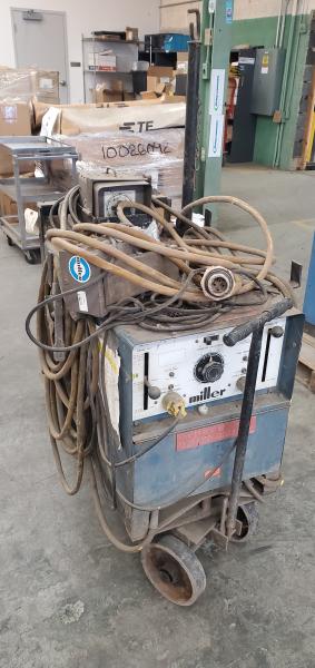 Used Miller Dialarc HF-P Arc Welding Power Source. - Image 2