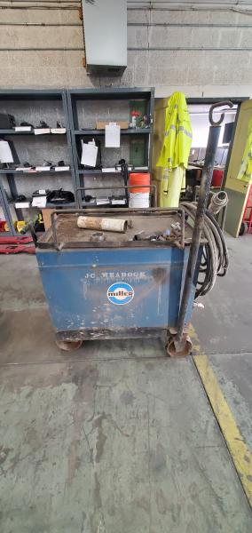 Used Miller SRH404(s) Direct Current Arc Welder. - Image 2