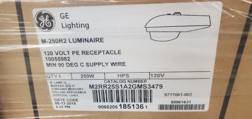 Lot of 40 GE M250R2 250W 120V HPS  Luminaires. - Image 2