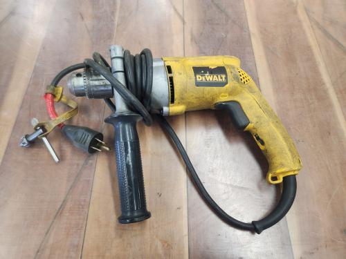 1 Used Dewalt DW235G VSR Drill, Working Condition