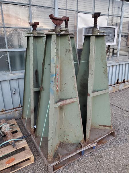 4 Used 5Ton Pipe Supports, Unknown Working Condition