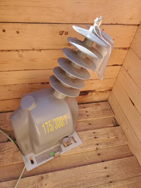 Lot of 3 New Voltage Transformers 175/300:1