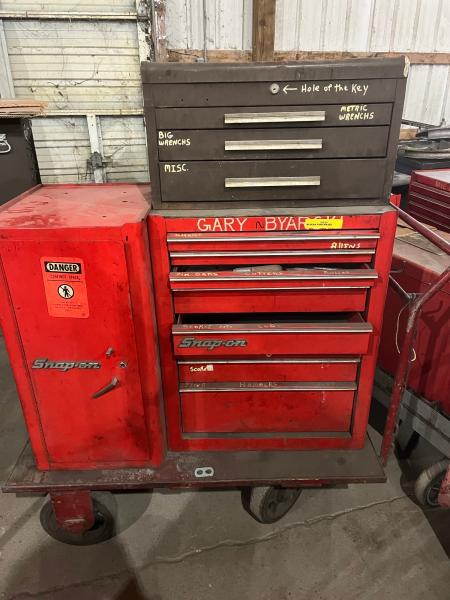 Snap-on Rolling Cart, Tools Included