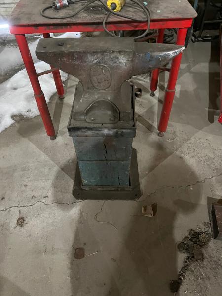 Anvil on Pedestal 