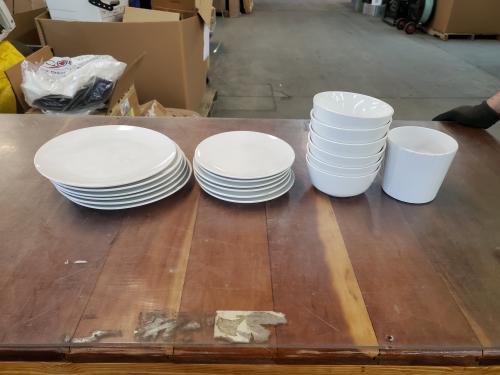 Lot of Used Plates/Bowls