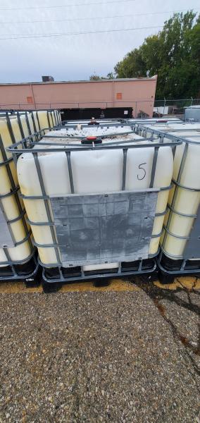 Lot of 1 USED 275 Gallon IBC Tote / Fluid Container #5- Previously Contained NON-PBC Transformer Oil(Mineral Oil).