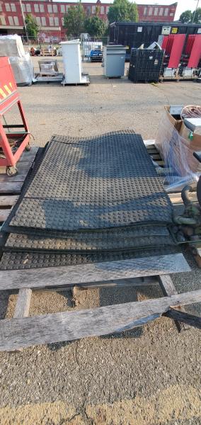 Pallet of Used Rubber Mats, aprox 4'x5'